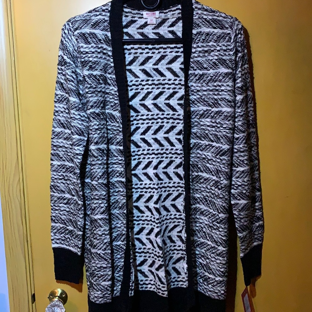 Black and white mossimo sweater